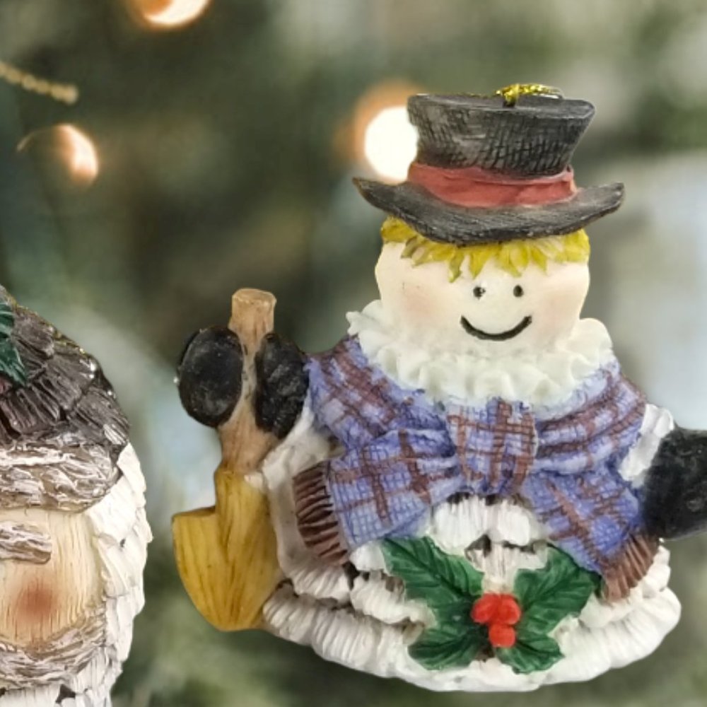 Artesian Ornaments Christmas Around the World Pinecone Friend House of Lloyd - Picture 16 of 16